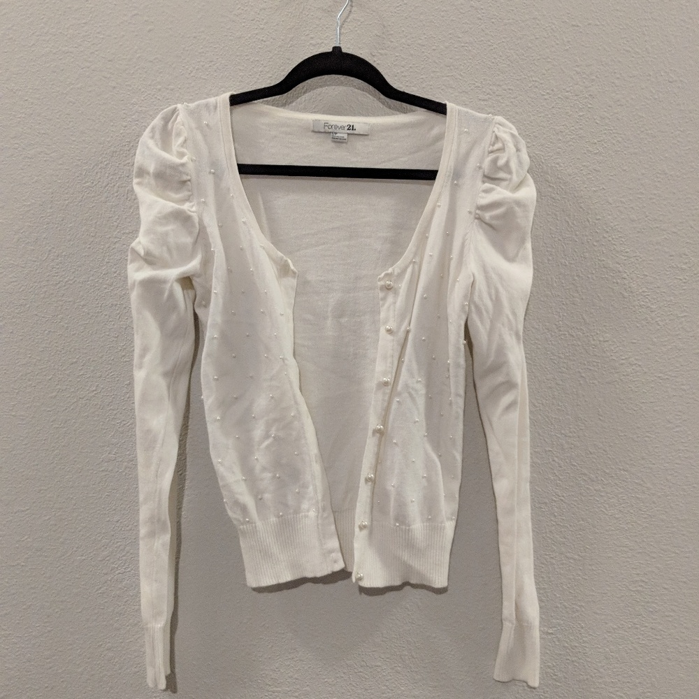 White pearl poof shoulder cardigan